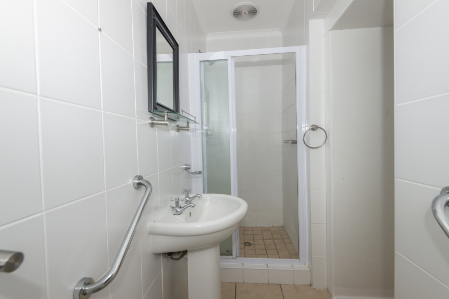 5 Bedroom Property for Sale in Country Club Western Cape